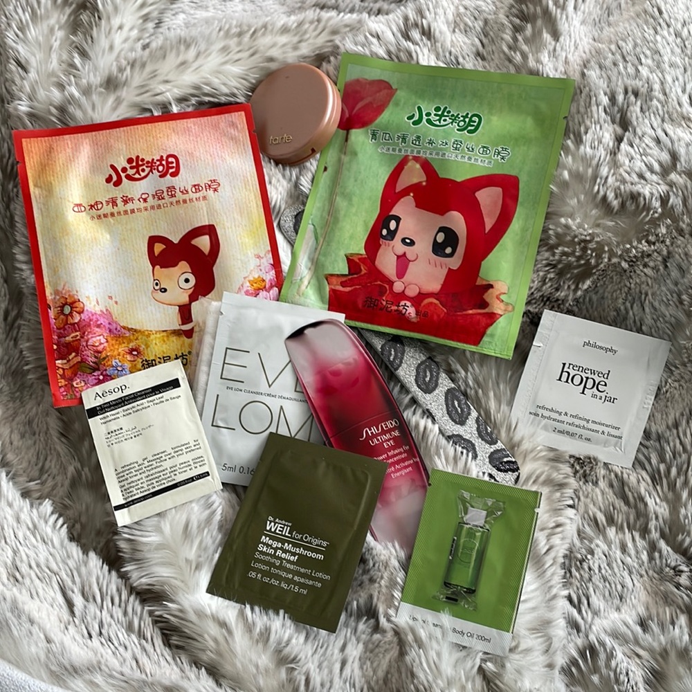 Makeup Sample Pack w/Tarte blush